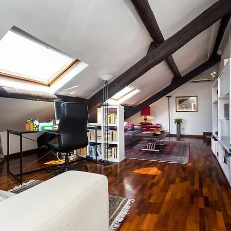 Penthouse Via Caradosso *